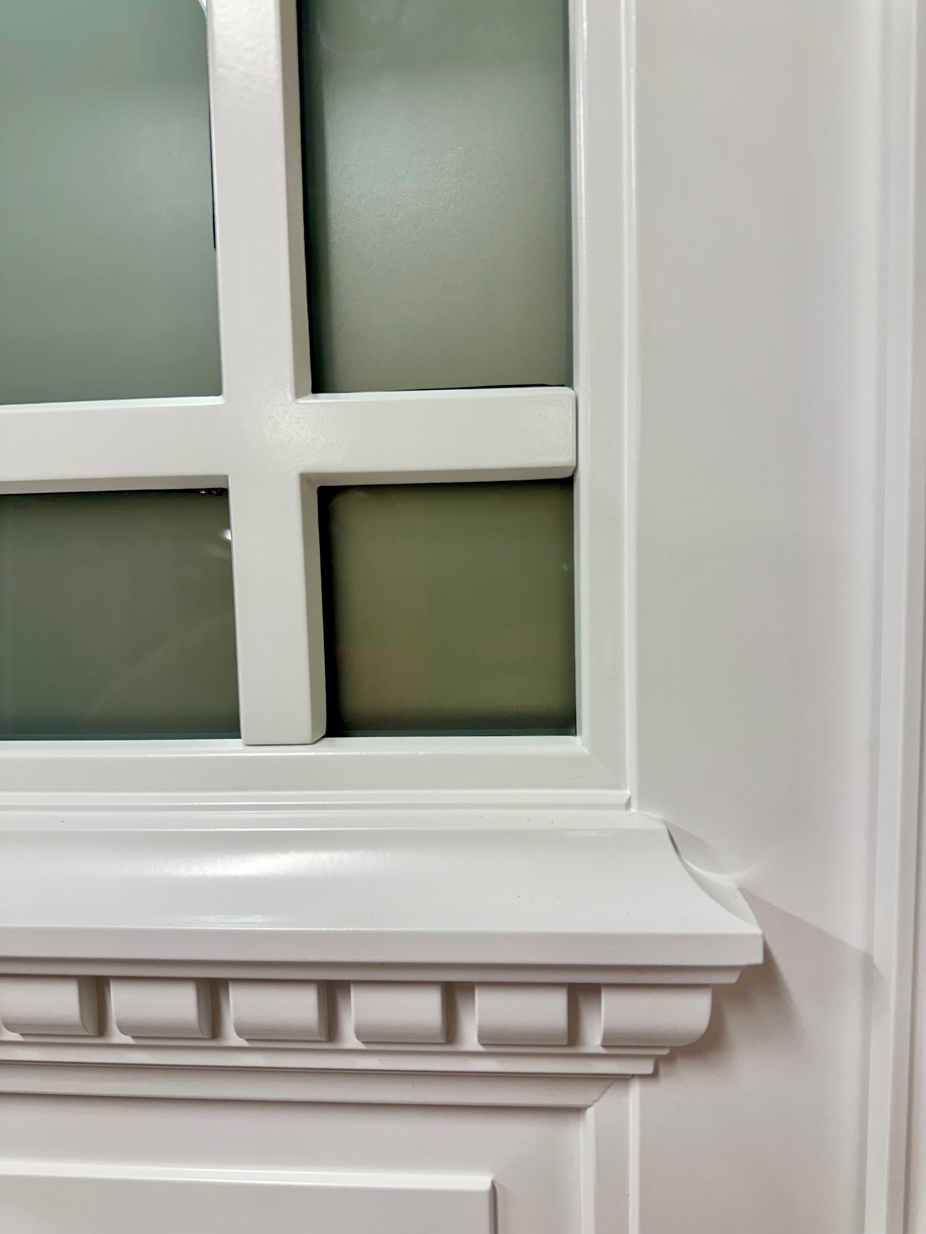 Leilighetsdør med glass