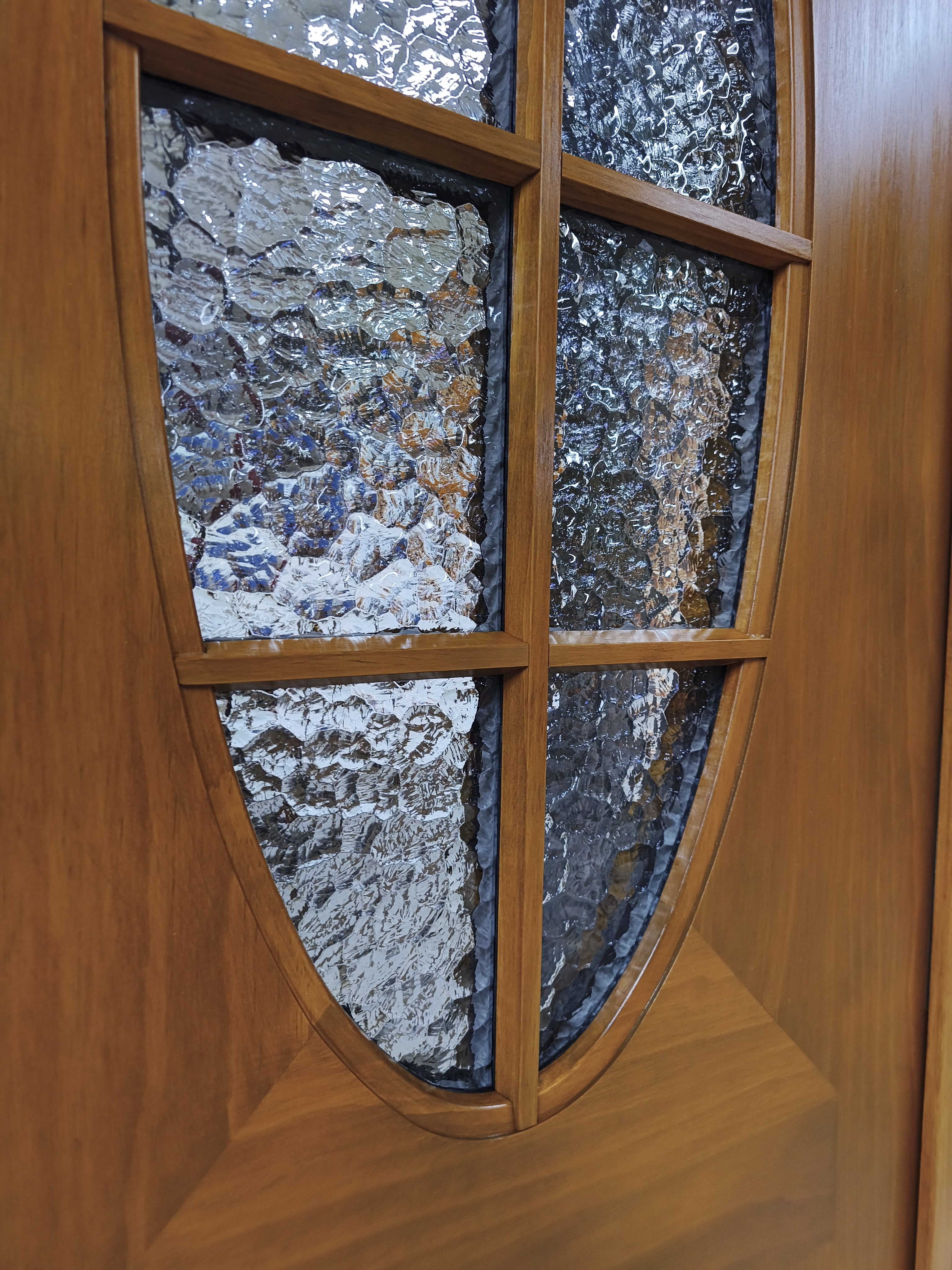 Oljet Accoya med ovale glass