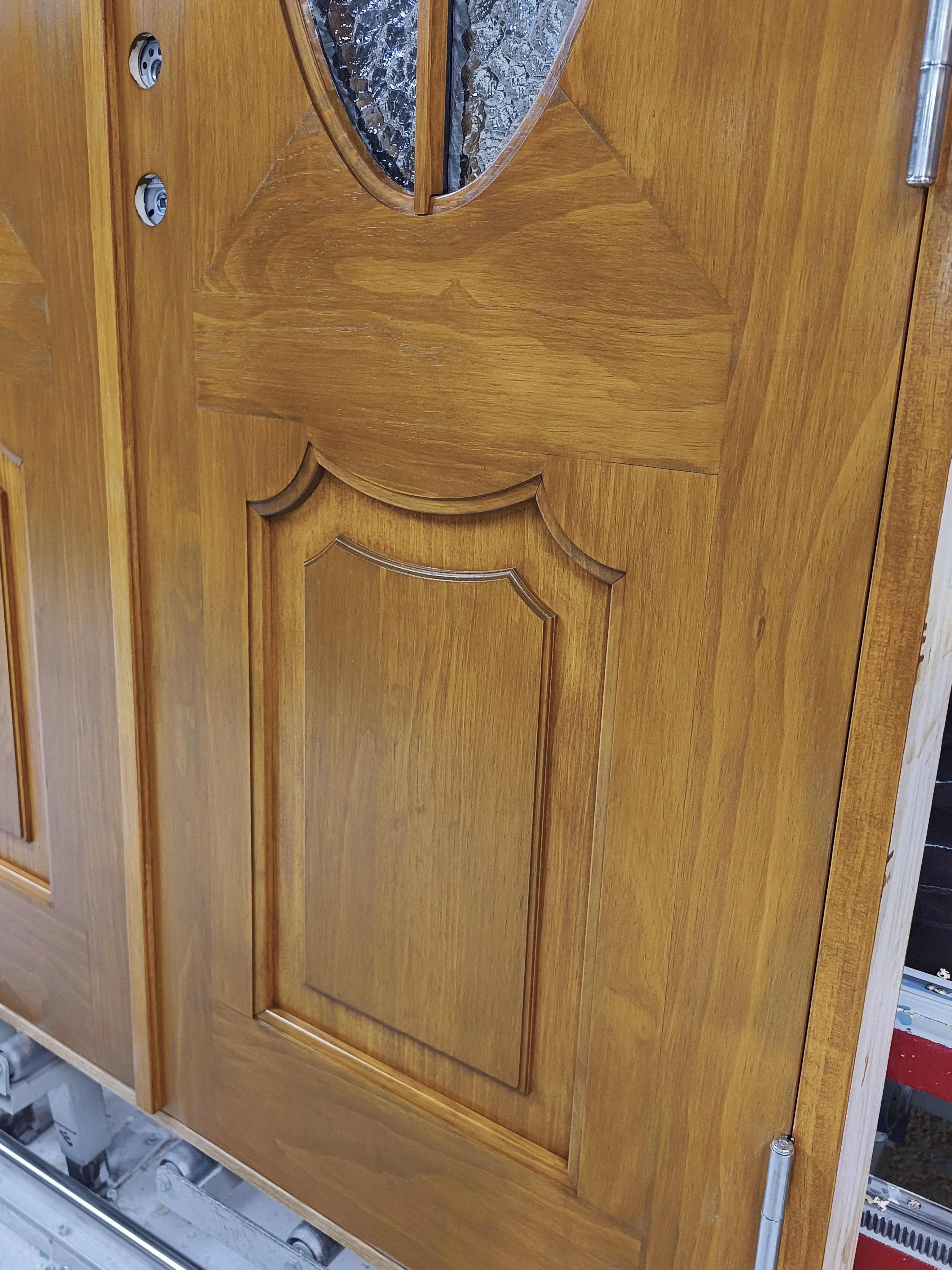 Oljet Accoya med ovale glass